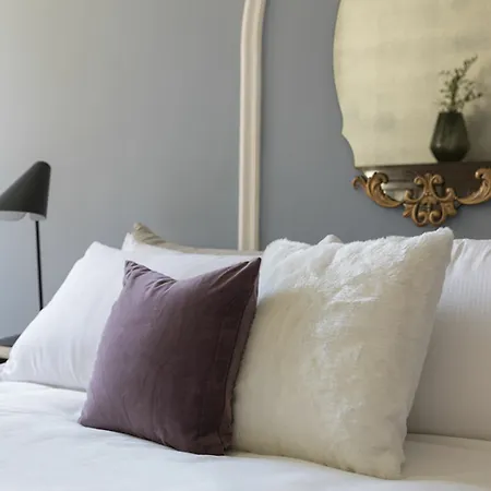 Apartment Lovely 3br In Trevi By Sonder Rome